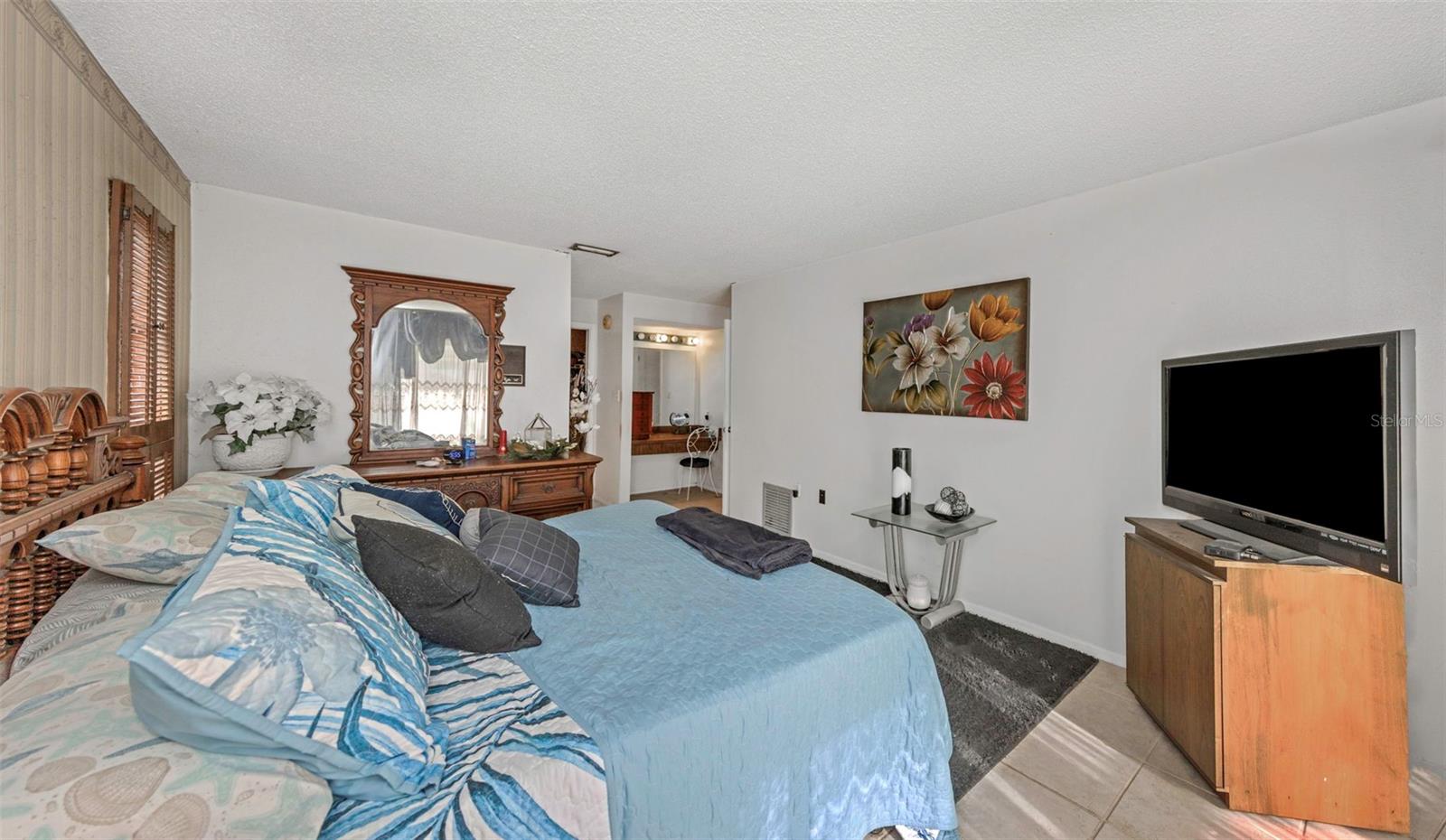 Image 44 of 56 For 107 Country Villas Drive