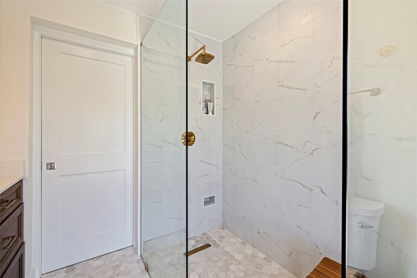 Image 17 of 39 For 1971 Massachusetts Avenue Ne