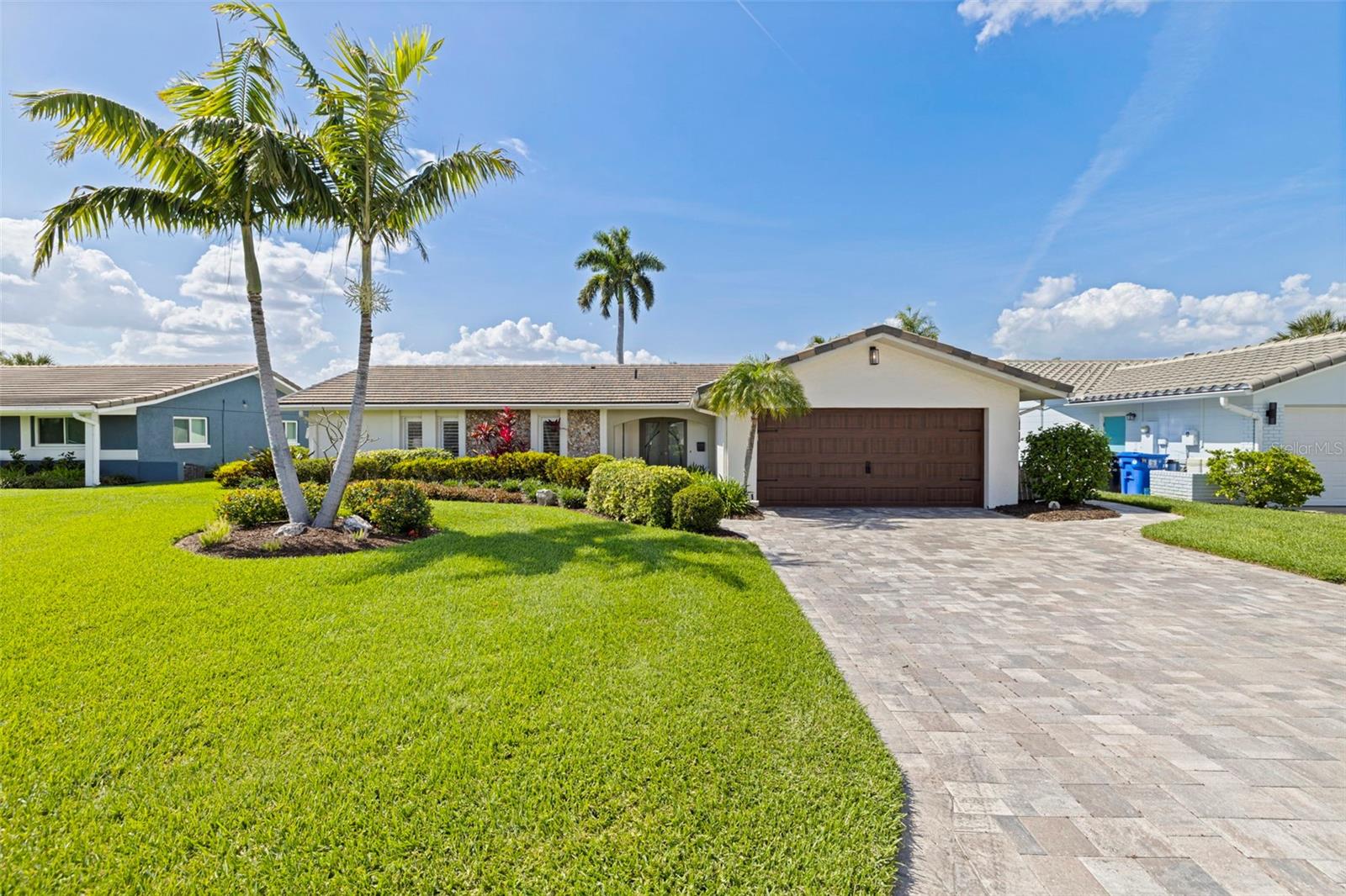 Image 2 of 39 For 1971 Massachusetts Avenue Ne