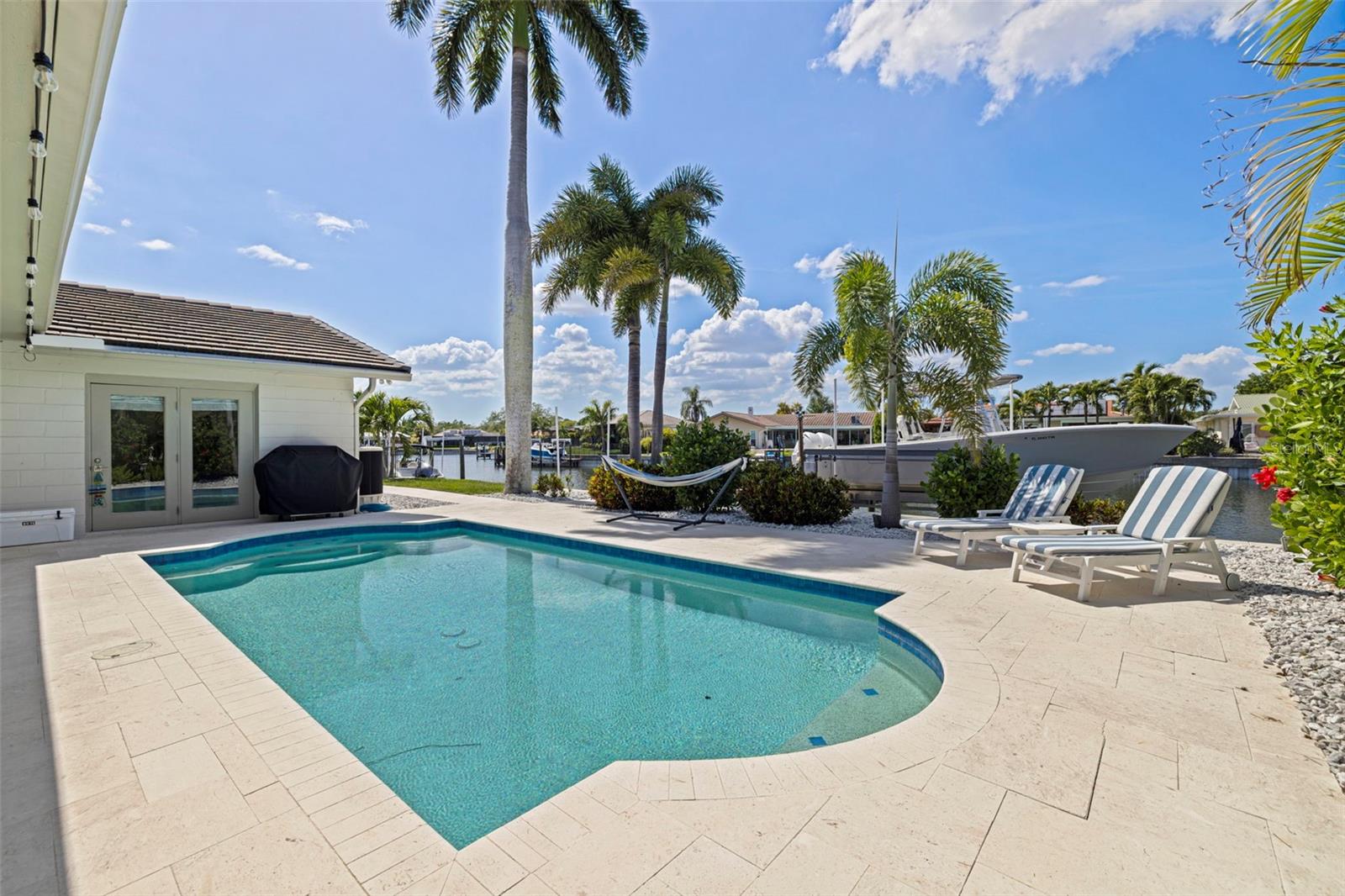 Image 27 of 39 For 1971 Massachusetts Avenue Ne