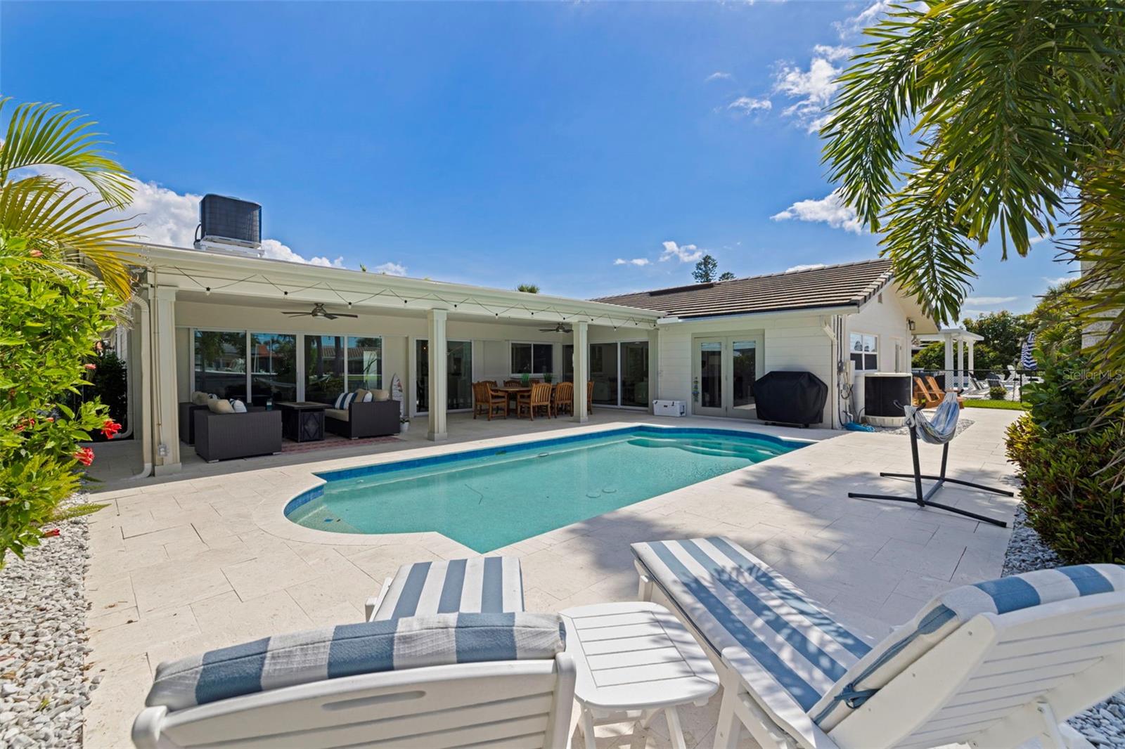 Image 29 of 39 For 1971 Massachusetts Avenue Ne