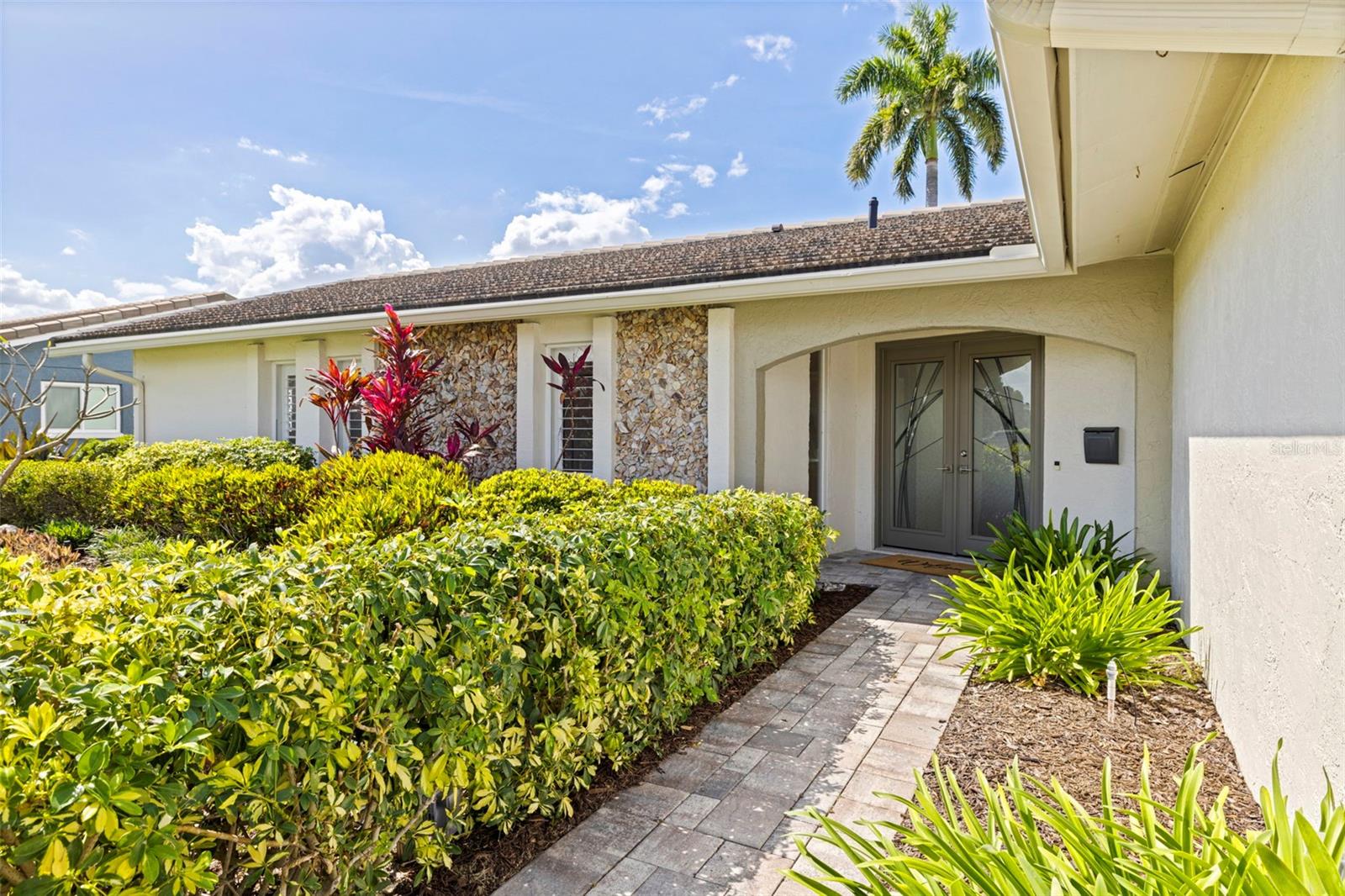 Image 4 of 39 For 1971 Massachusetts Avenue Ne