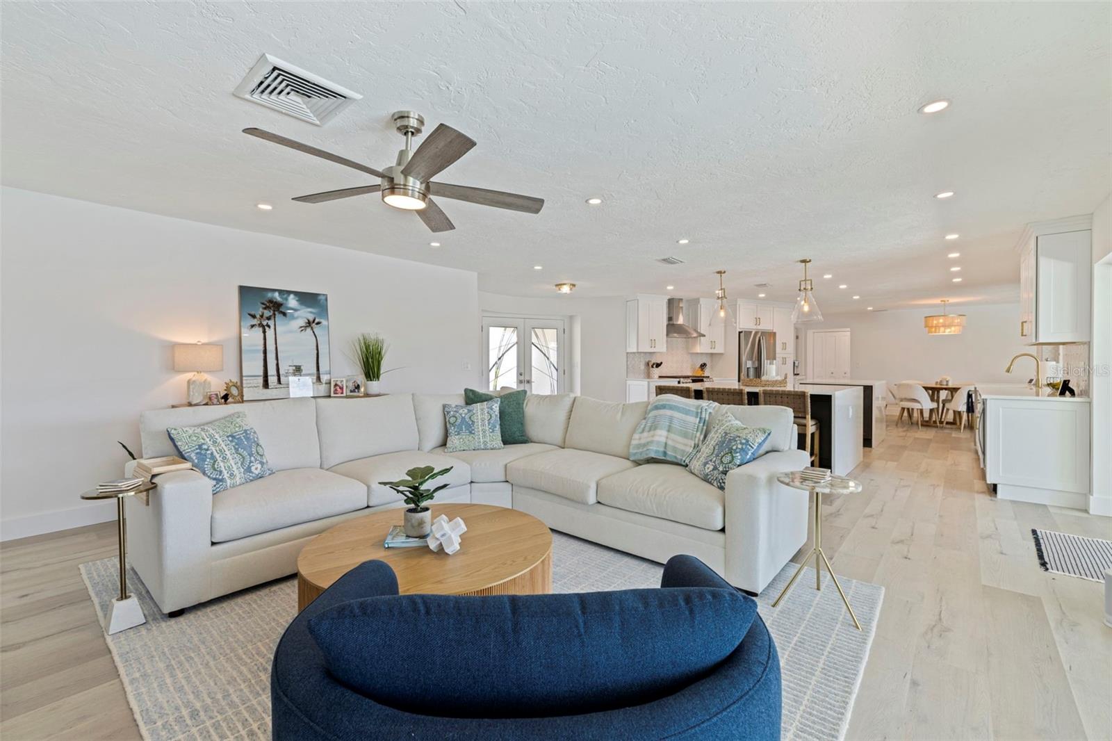 Image 5 of 39 For 1971 Massachusetts Avenue Ne