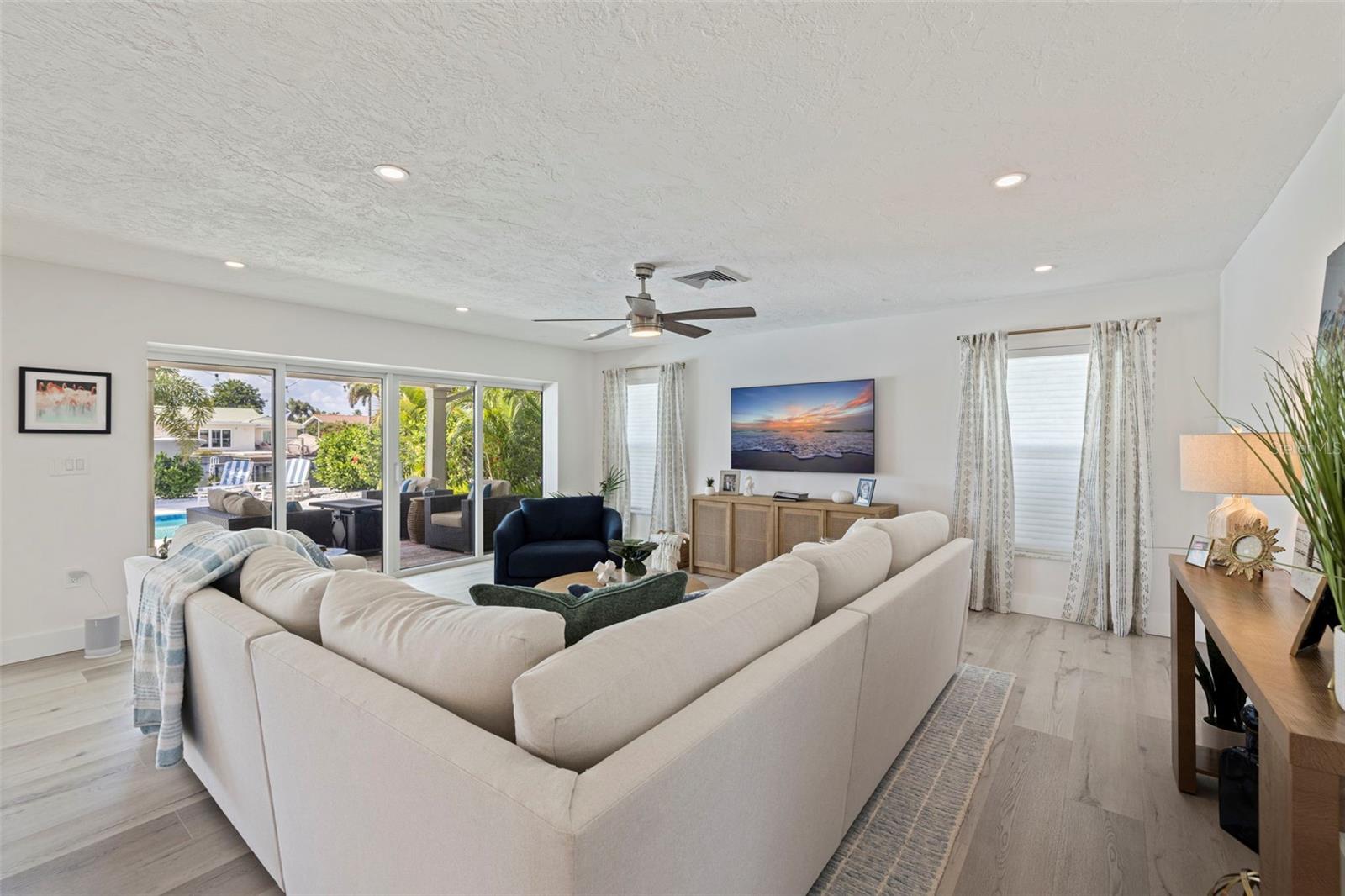 Image 6 of 39 For 1971 Massachusetts Avenue Ne