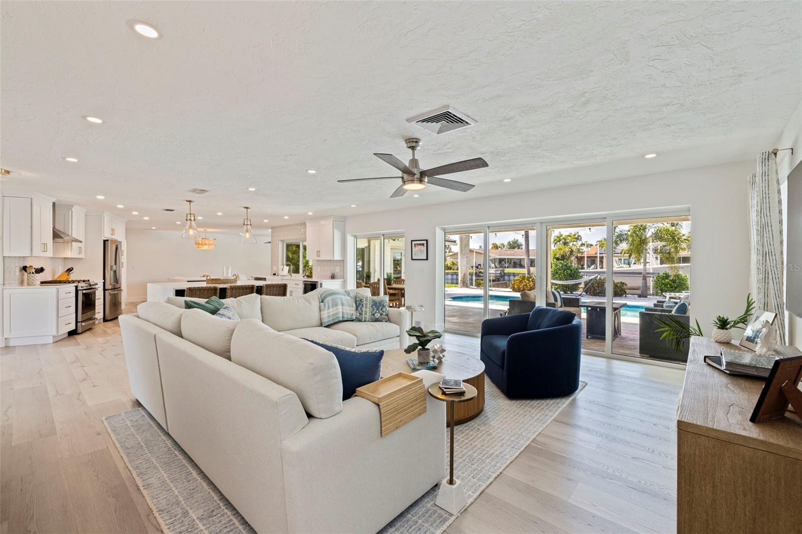 Image 7 of 39 For 1971 Massachusetts Avenue Ne