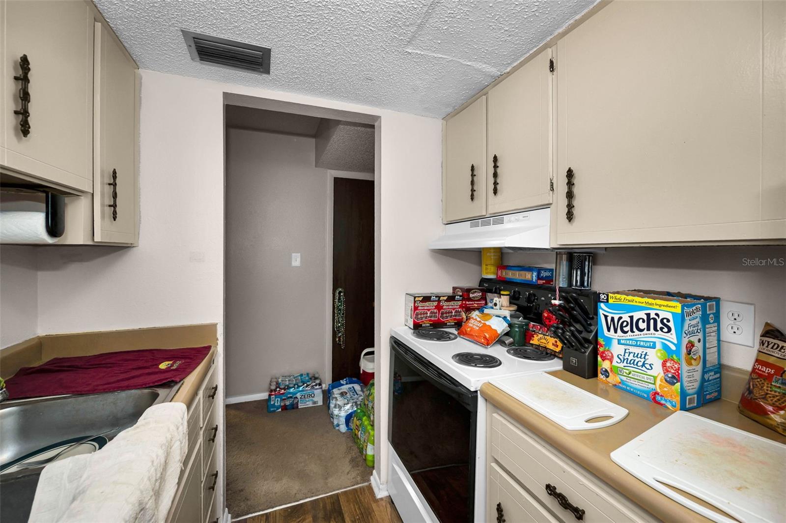 Image 21 of 50 For 1127 King Arthur Court 309