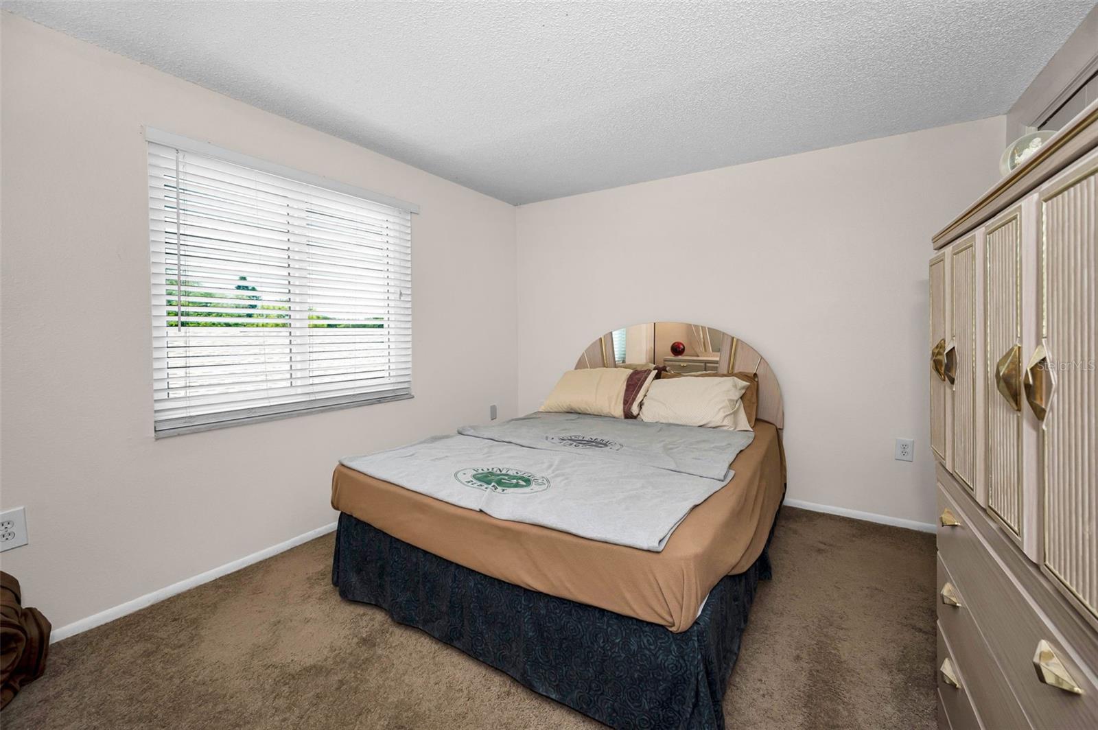 Image 26 of 50 For 1127 King Arthur Court 309