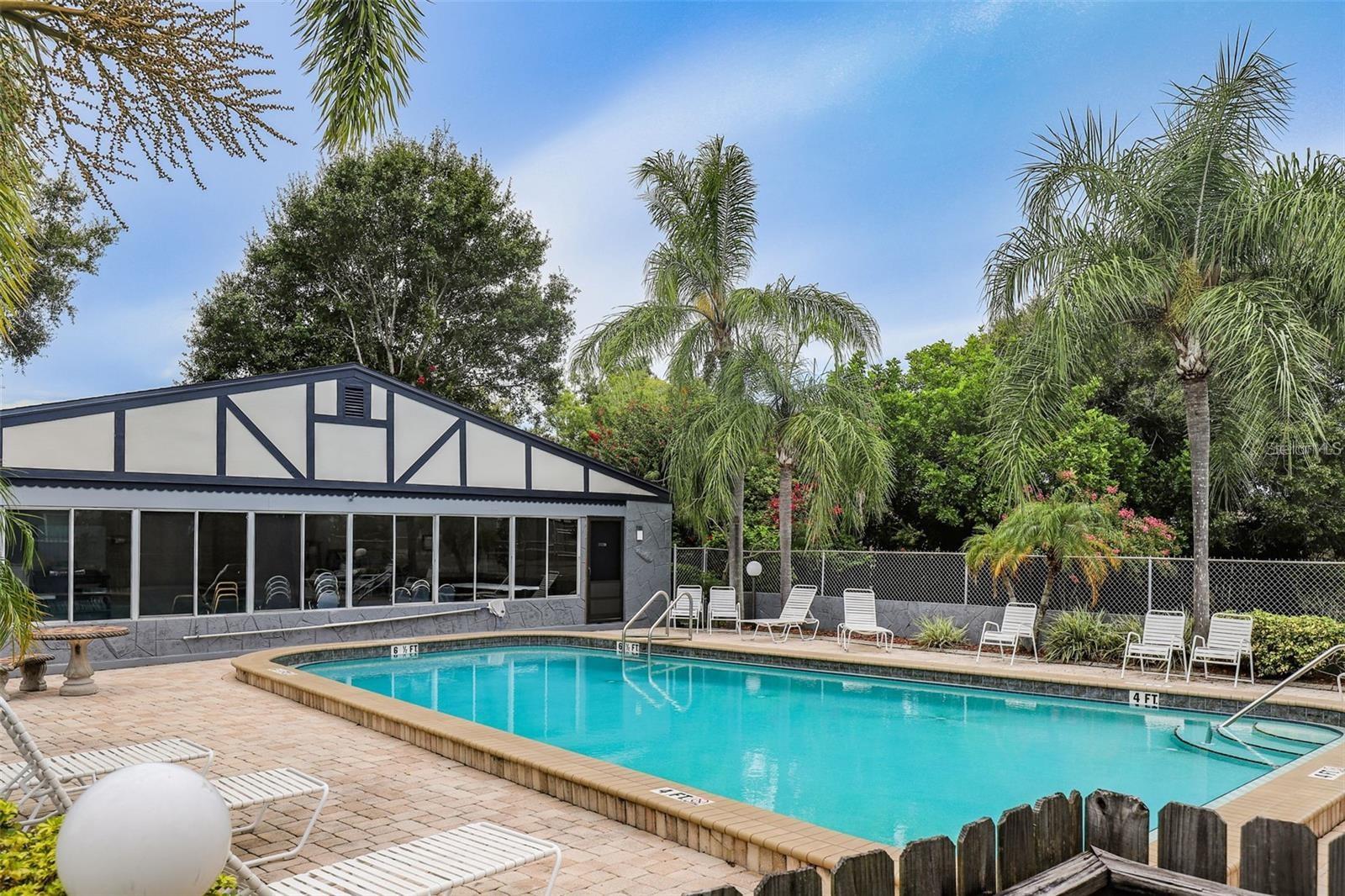 Image 40 of 50 For 1127 King Arthur Court 309