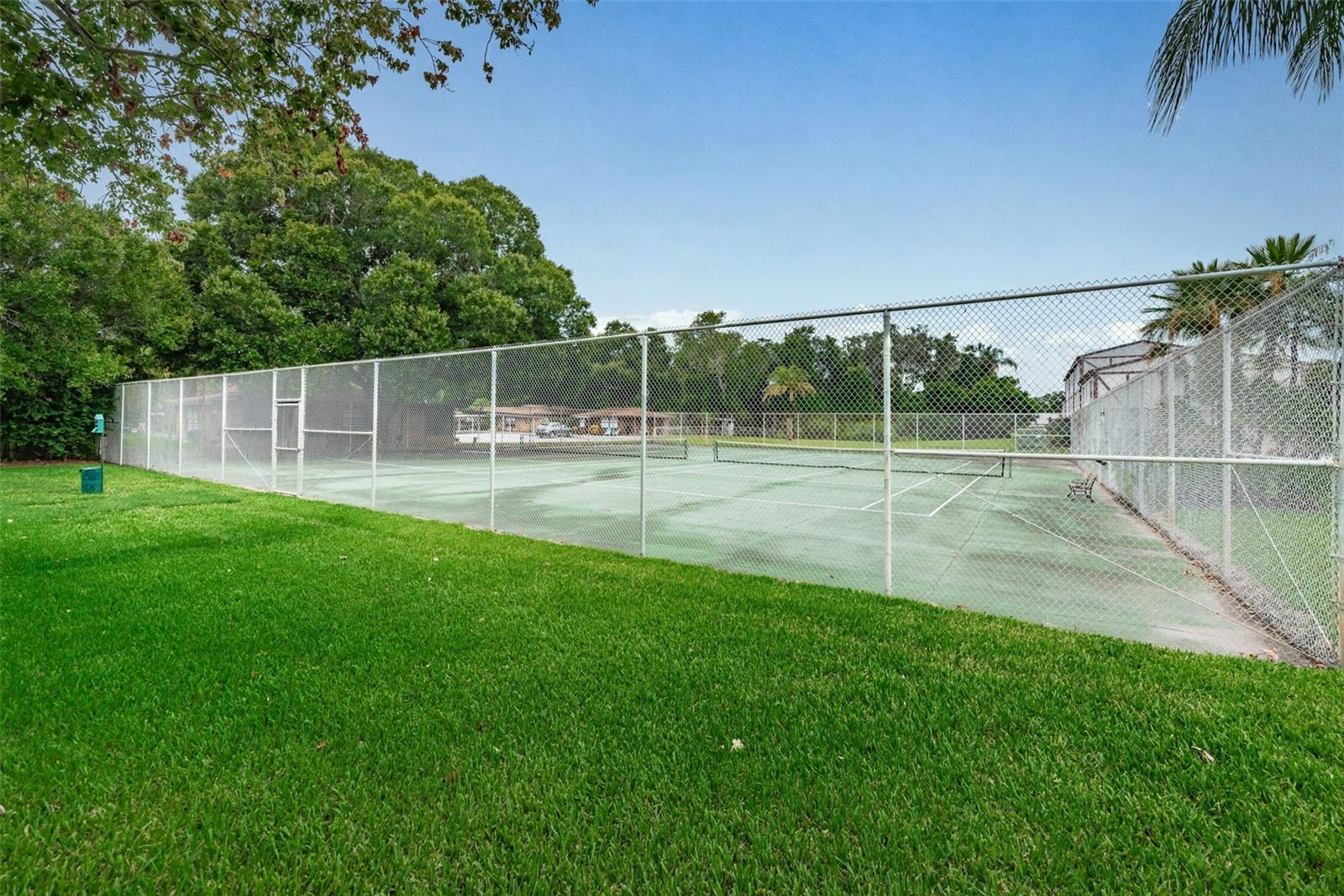 Image 44 of 50 For 1127 King Arthur Court 309