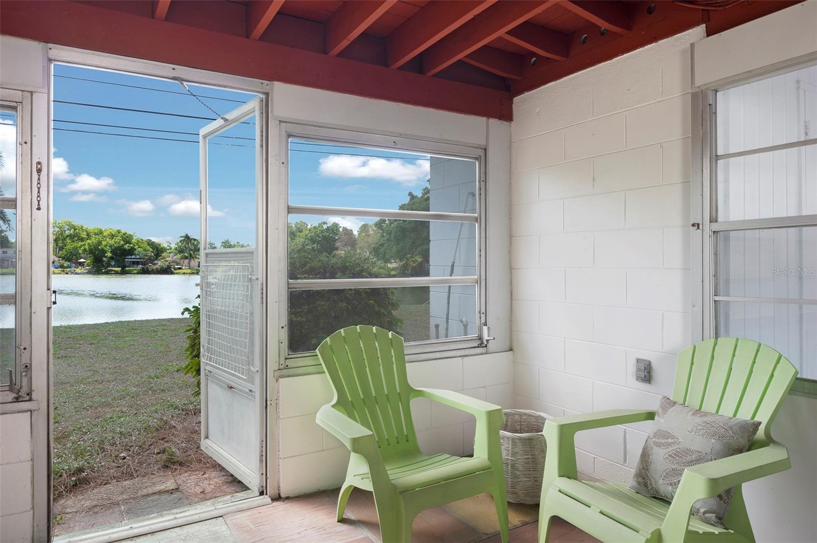 Image 26 of 35 For 15348 Bedford Circle W