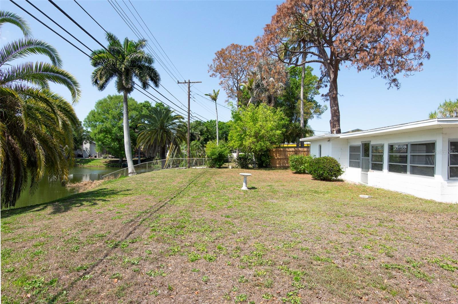 Image 31 of 35 For 15348 Bedford Circle W