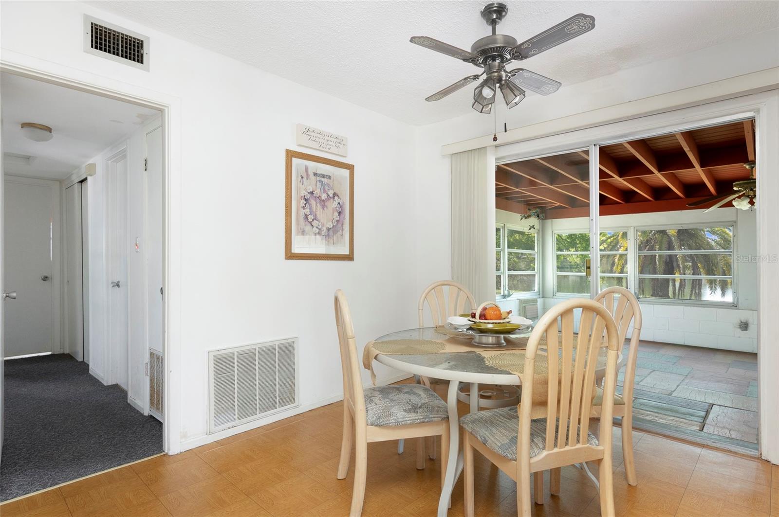 Image 9 of 35 For 15348 Bedford Circle W