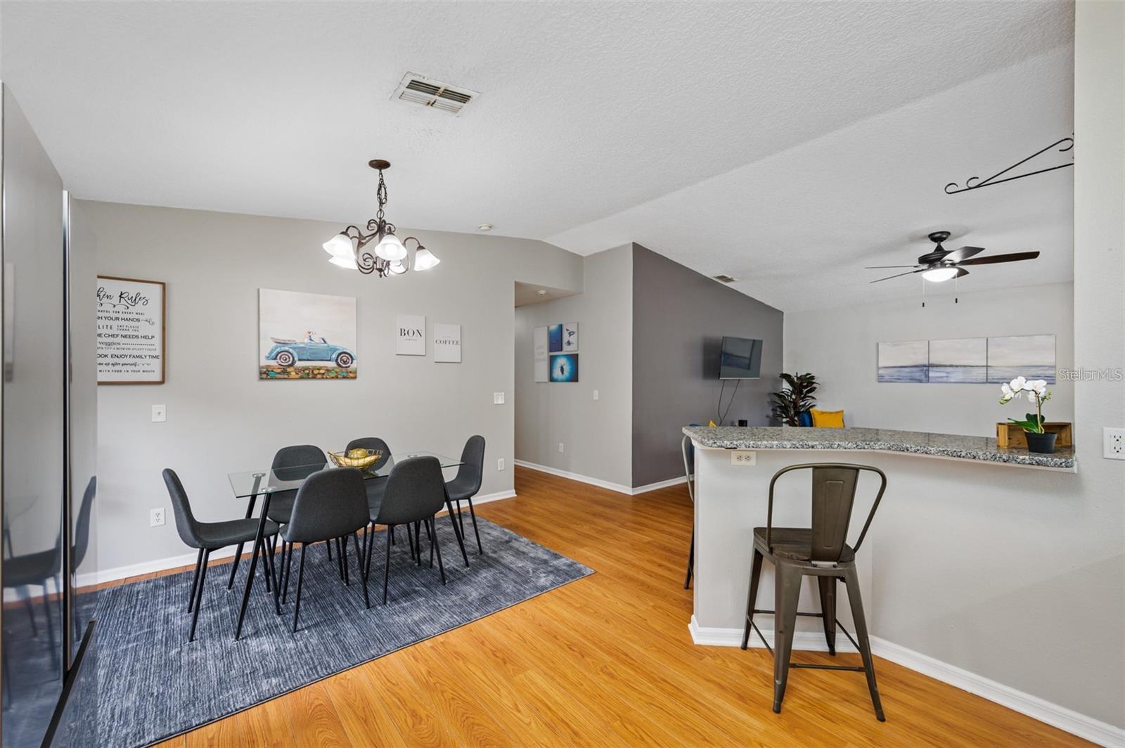 Image 16 of 51 For 212 South Avenue