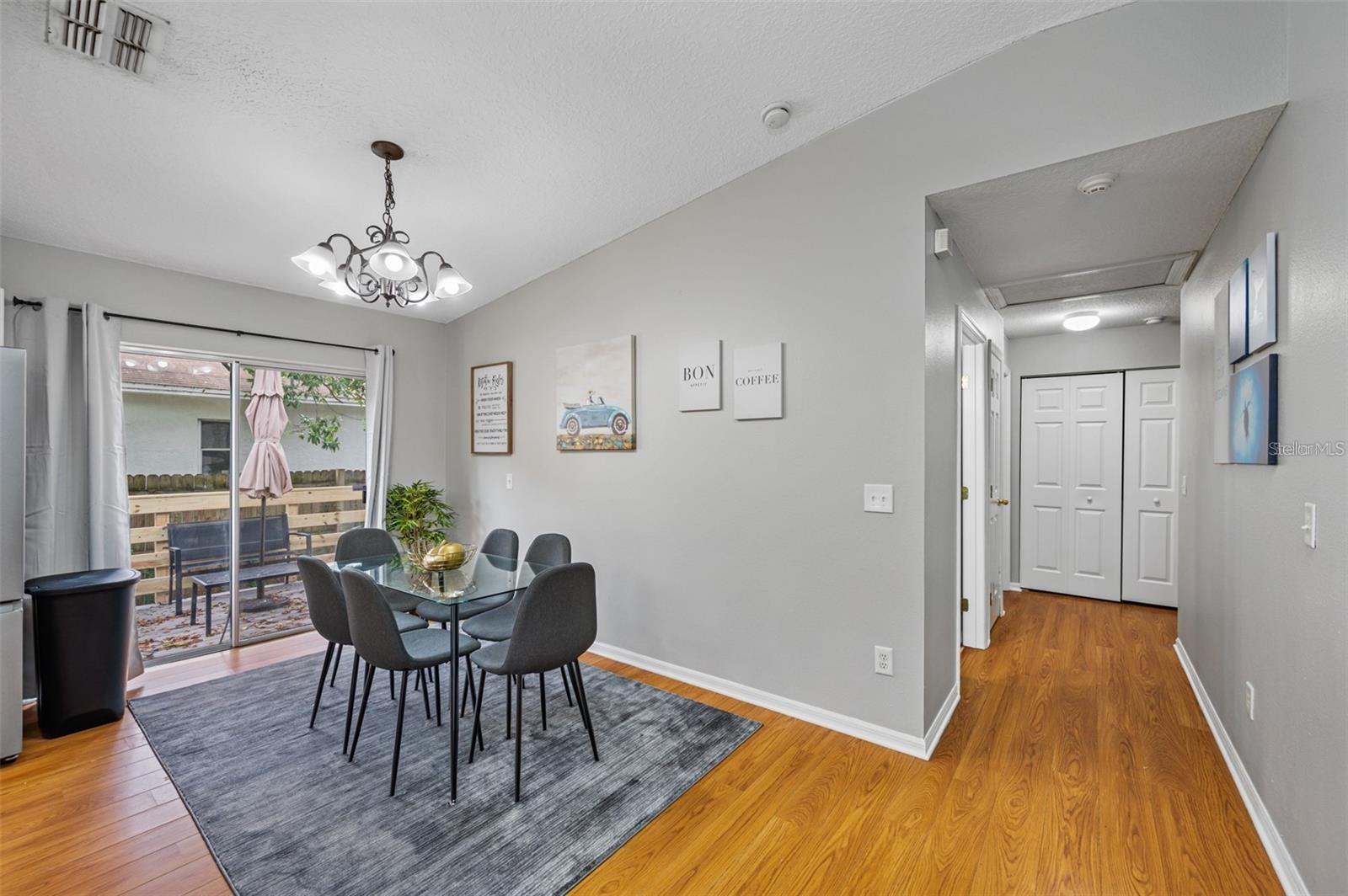 Image 18 of 51 For 212 South Avenue