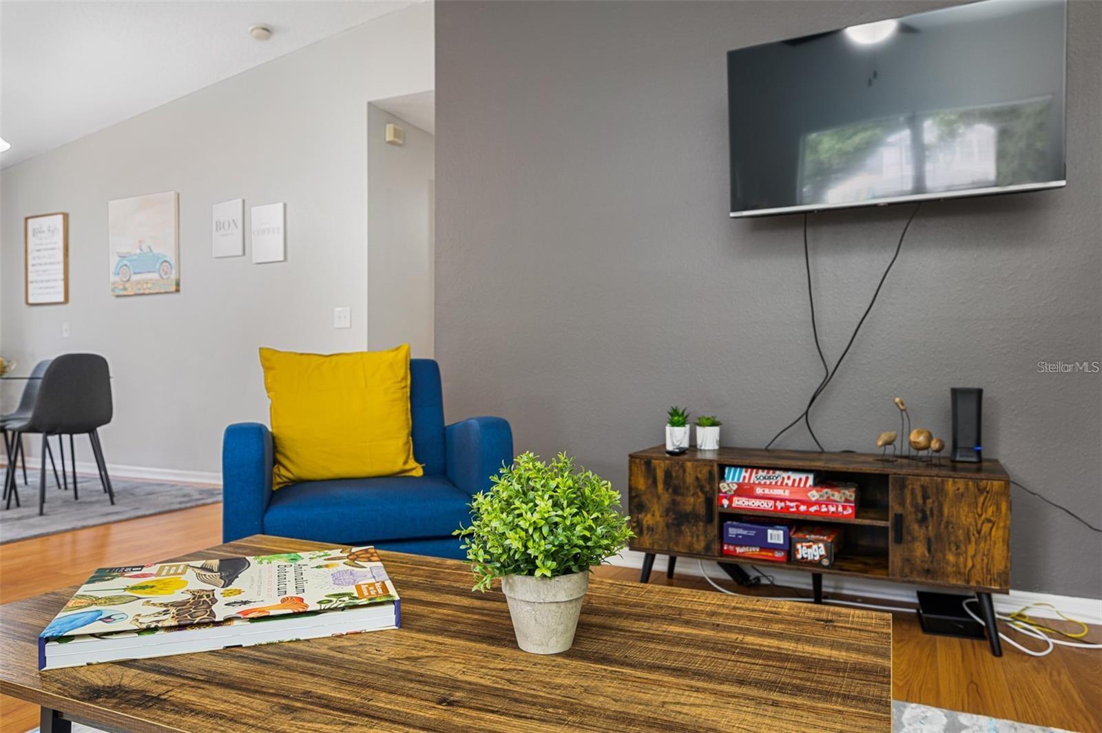 Image 21 of 51 For 212 South Avenue