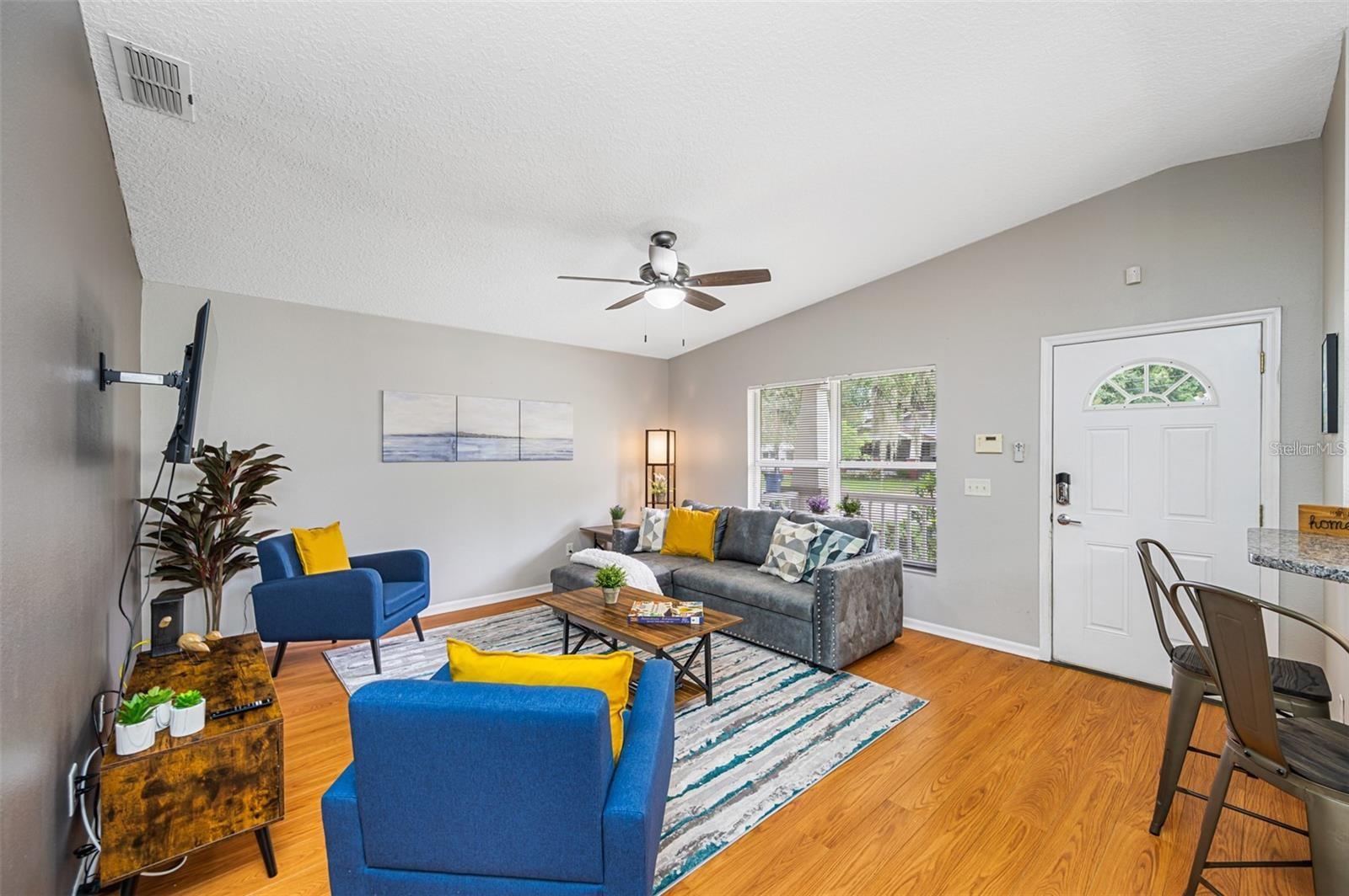 Image 5 of 51 For 212 South Avenue