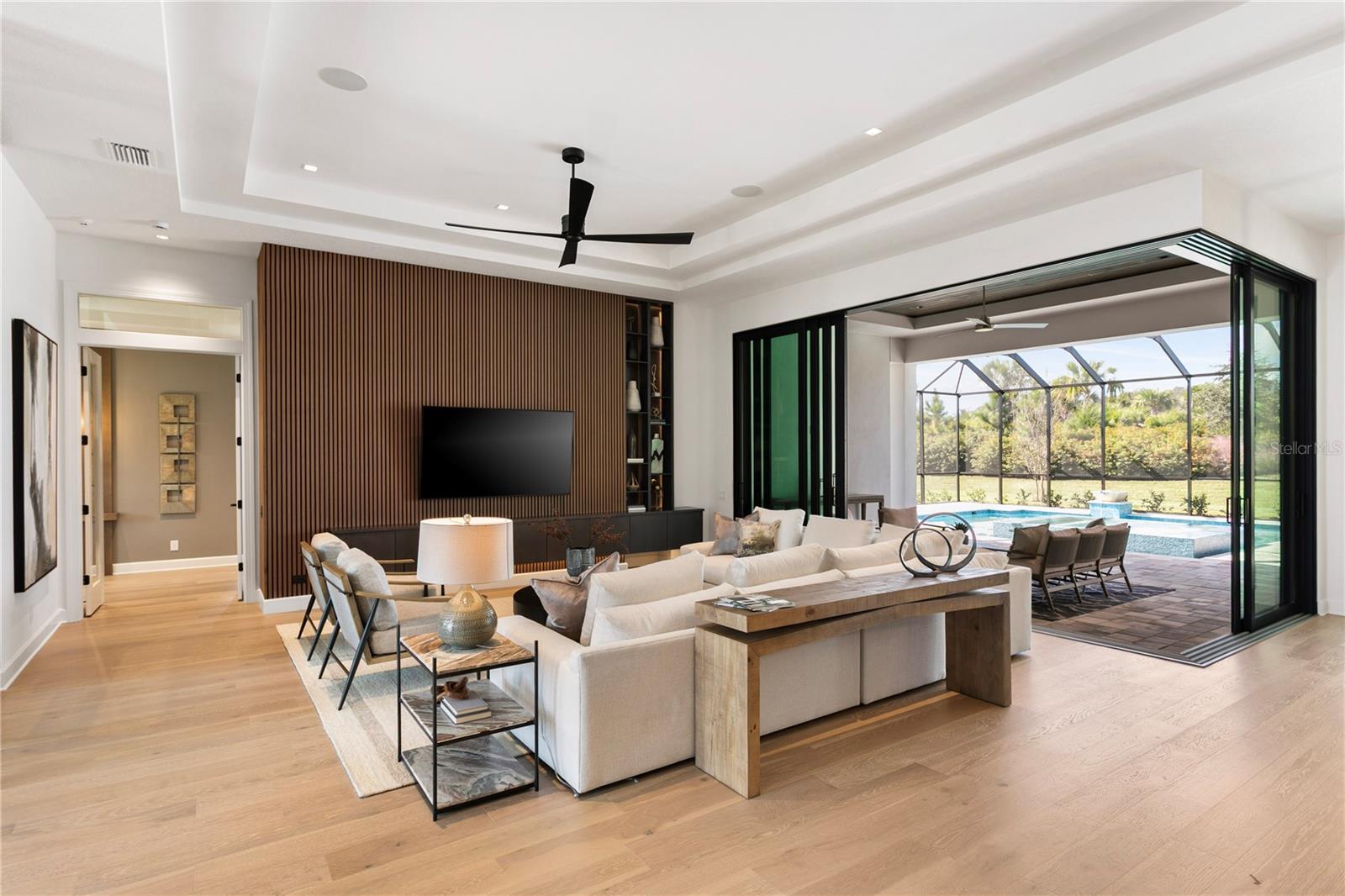 Image 18 of 82 For 11292 Kingly Lane