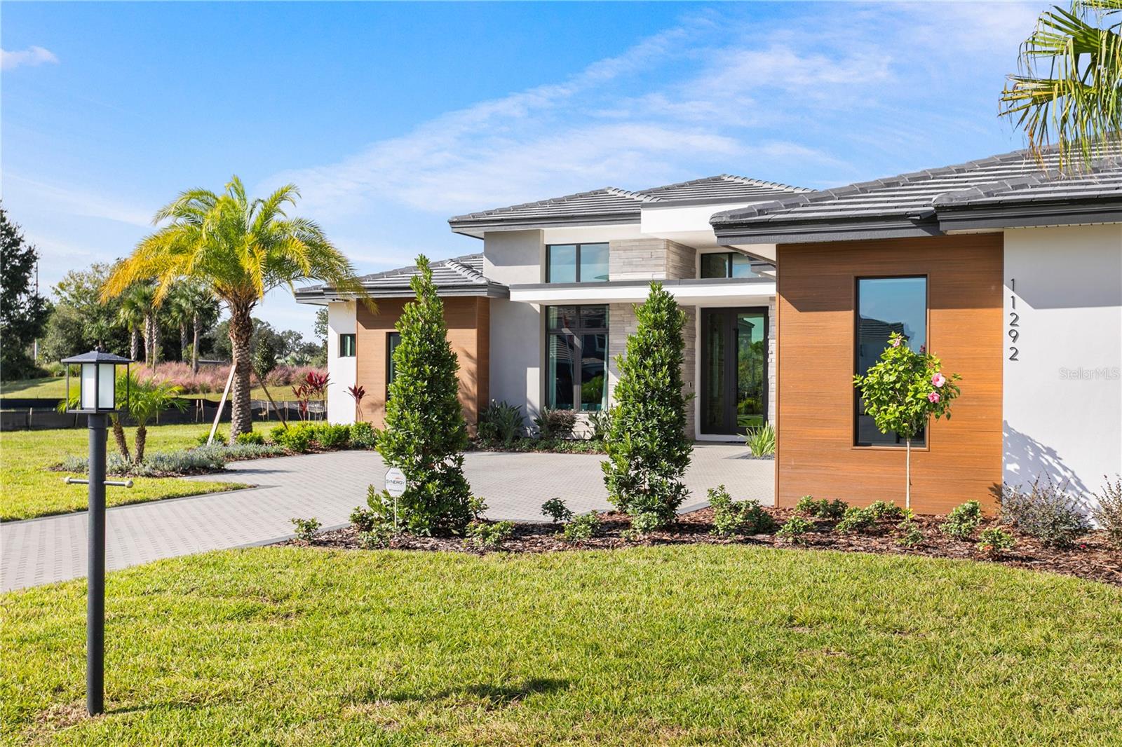 Image 3 of 82 For 11292 Kingly Lane