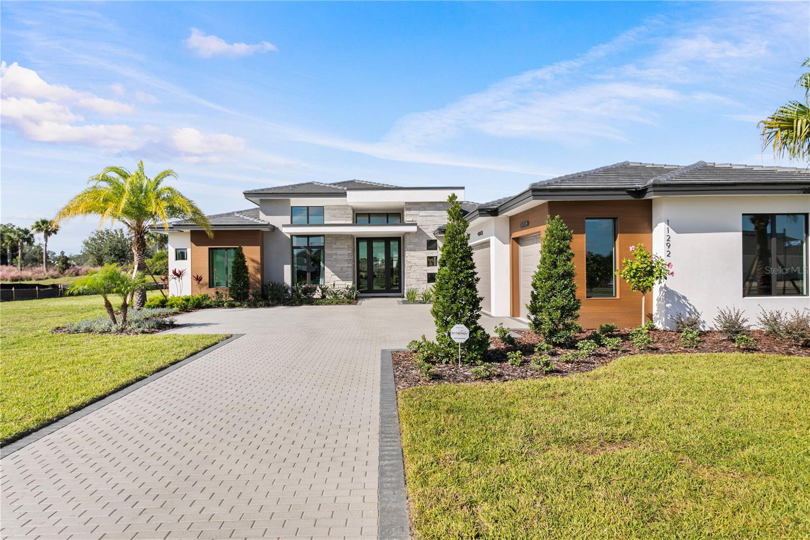 Image 4 of 82 For 11292 Kingly Lane