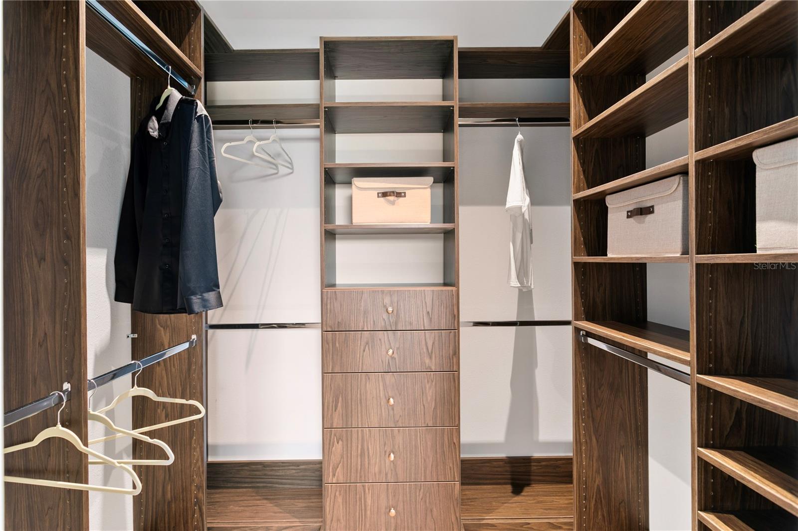 Image 41 of 82 For 11292 Kingly Lane