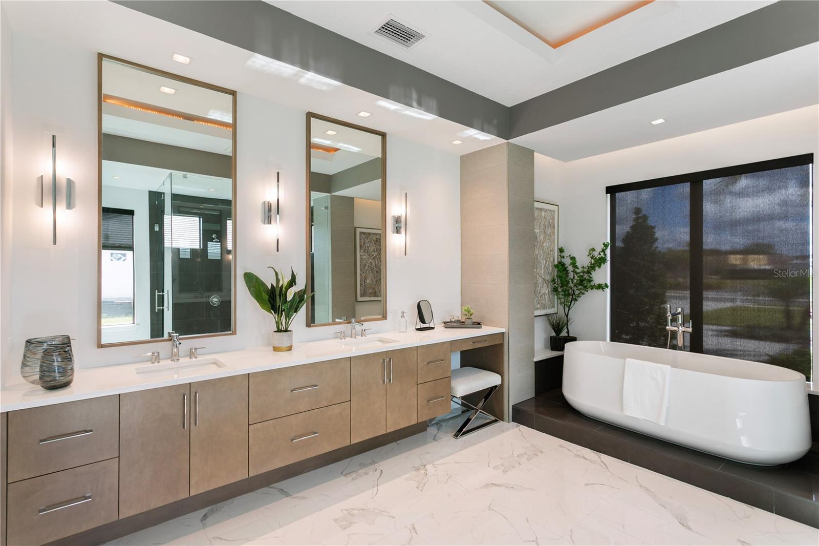 Image 42 of 82 For 11292 Kingly Lane