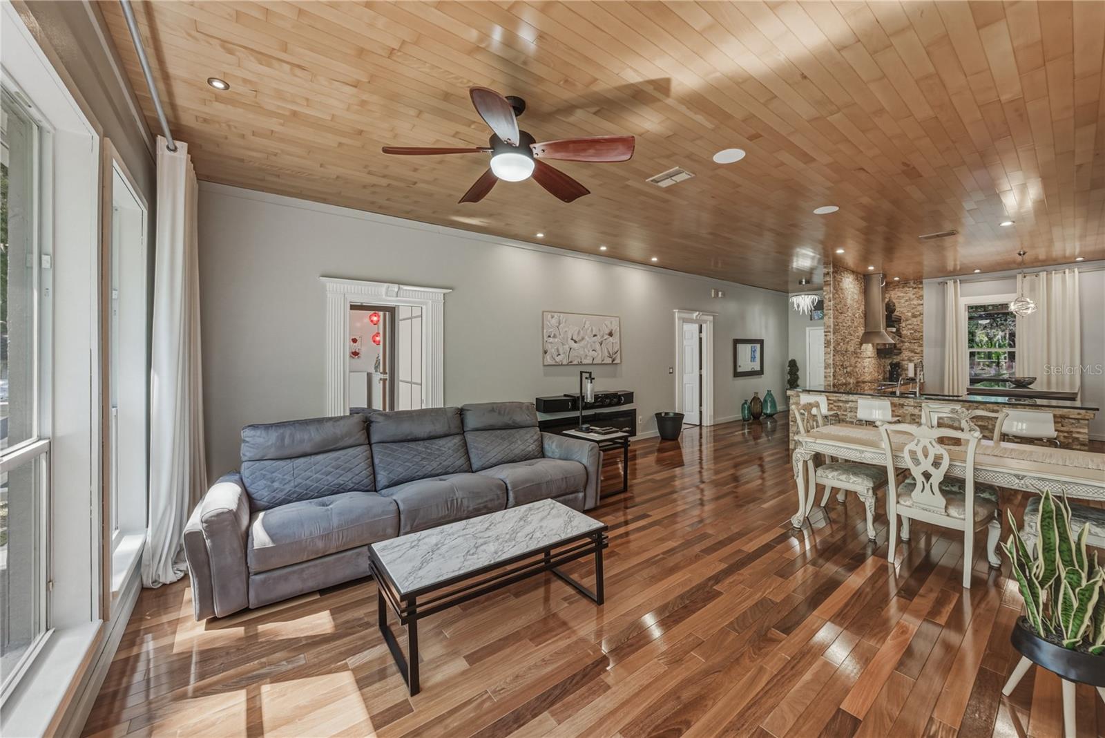 Image 13 of 50 For 8600 Shenandoah Run