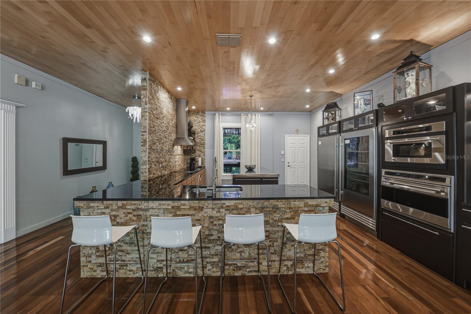 Image 17 of 50 For 8600 Shenandoah Run