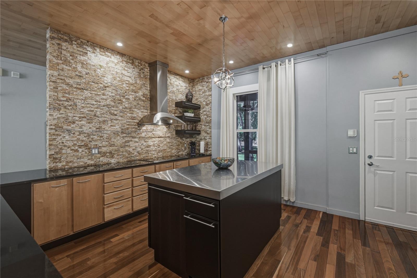 Image 19 of 50 For 8600 Shenandoah Run