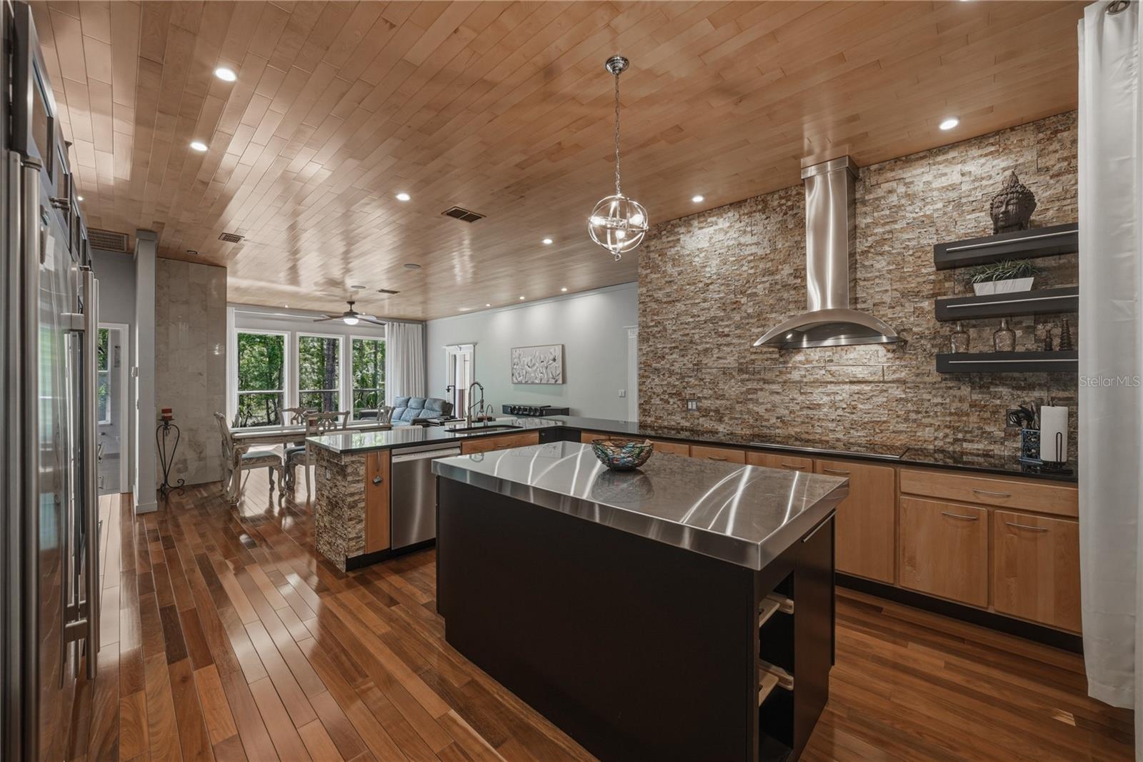 Image 21 of 50 For 8600 Shenandoah Run