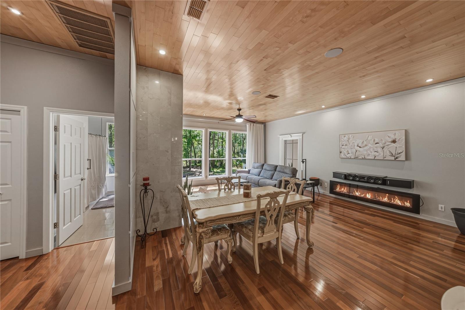 Image 24 of 50 For 8600 Shenandoah Run