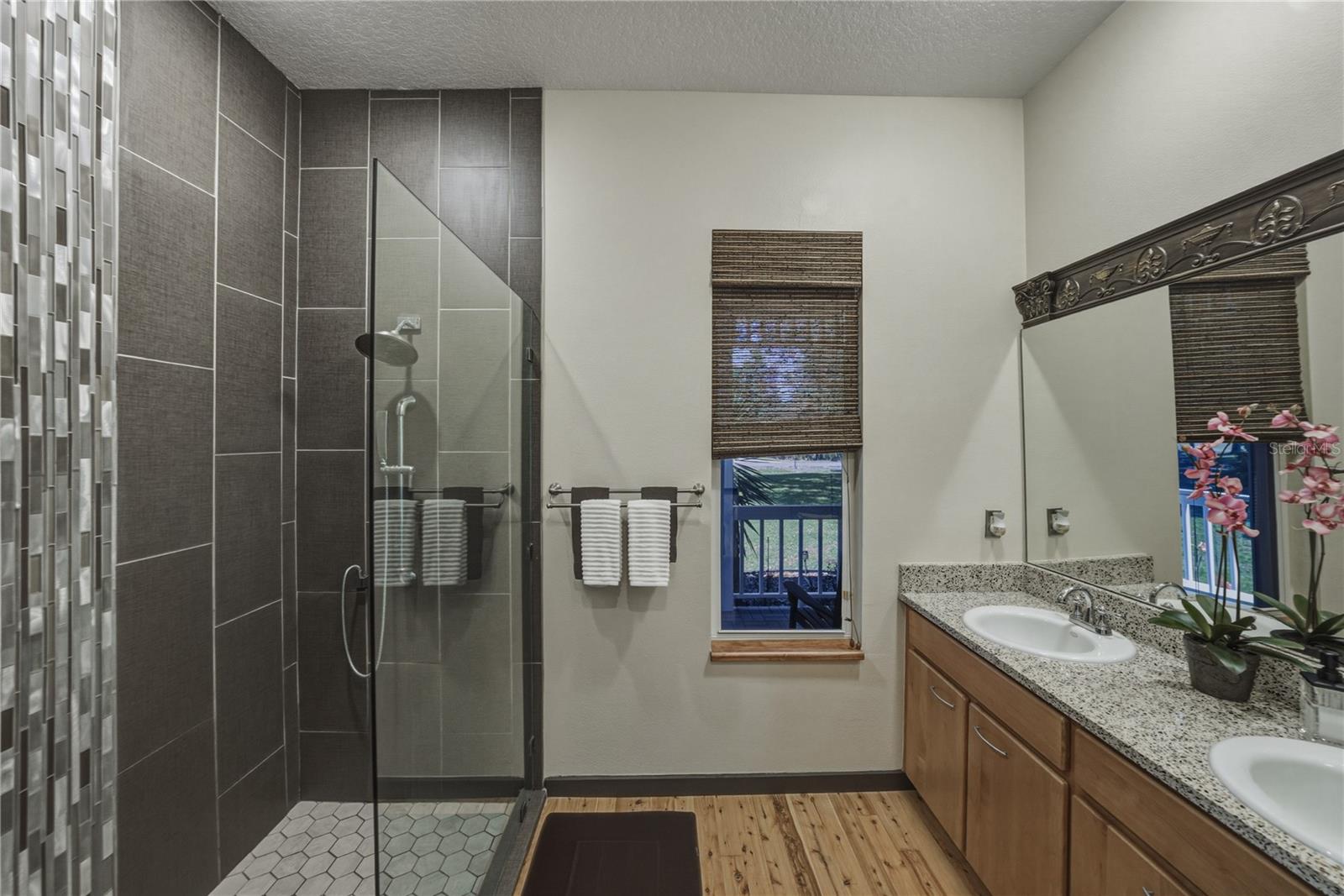 Image 35 of 50 For 8600 Shenandoah Run