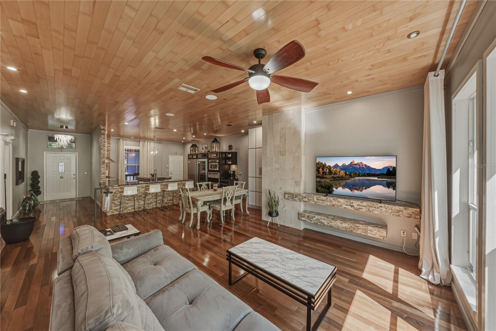 Image 9 of 50 For 8600 Shenandoah Run