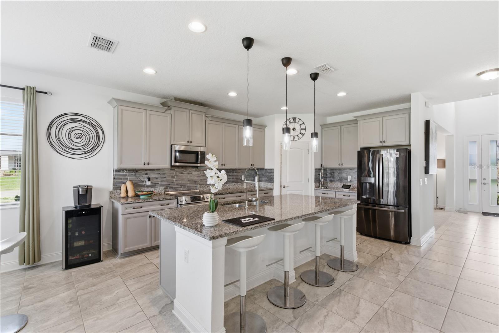 Image 18 of 62 For 9714 Provencal Avenue