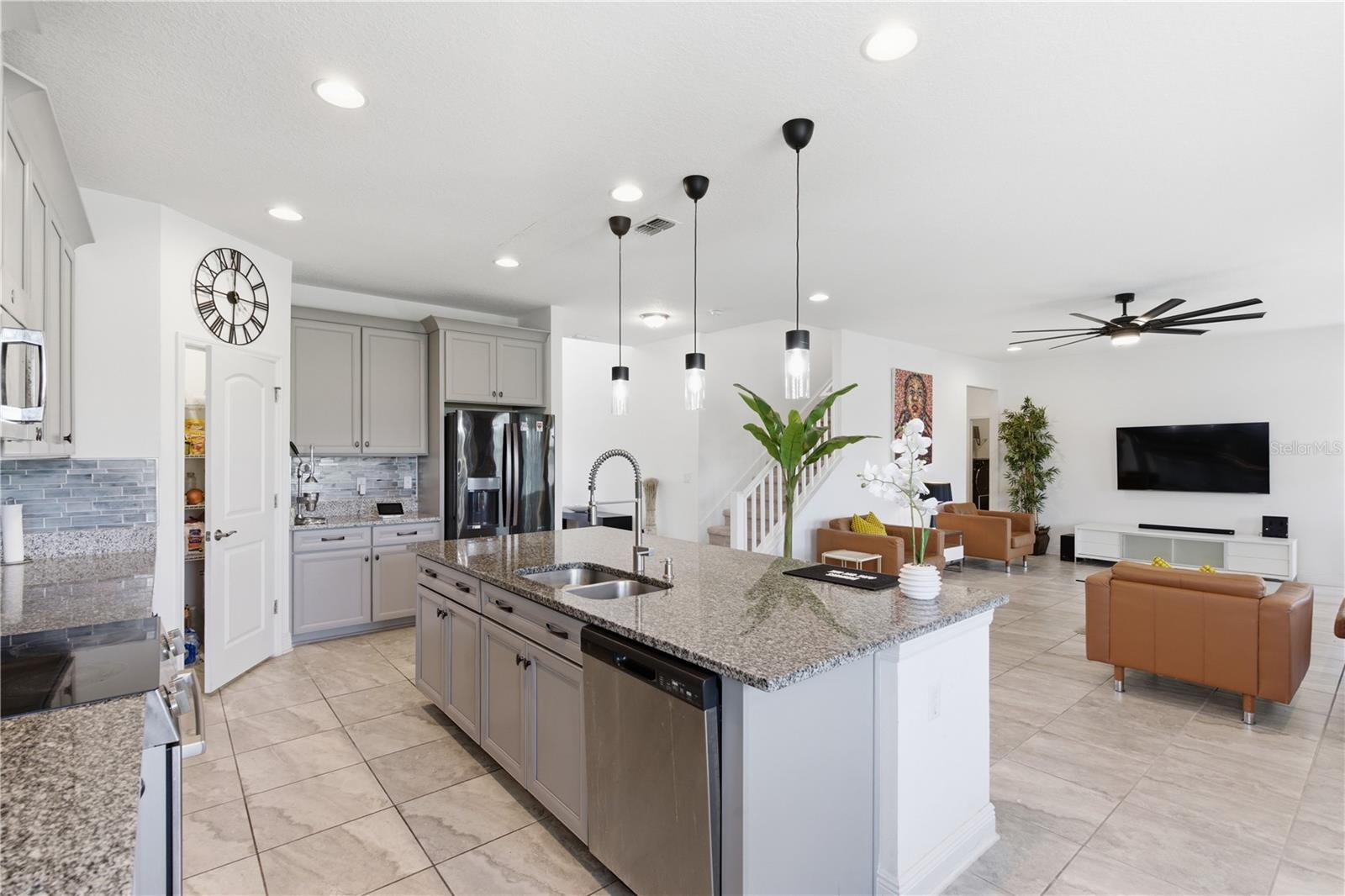 Image 19 of 62 For 9714 Provencal Avenue