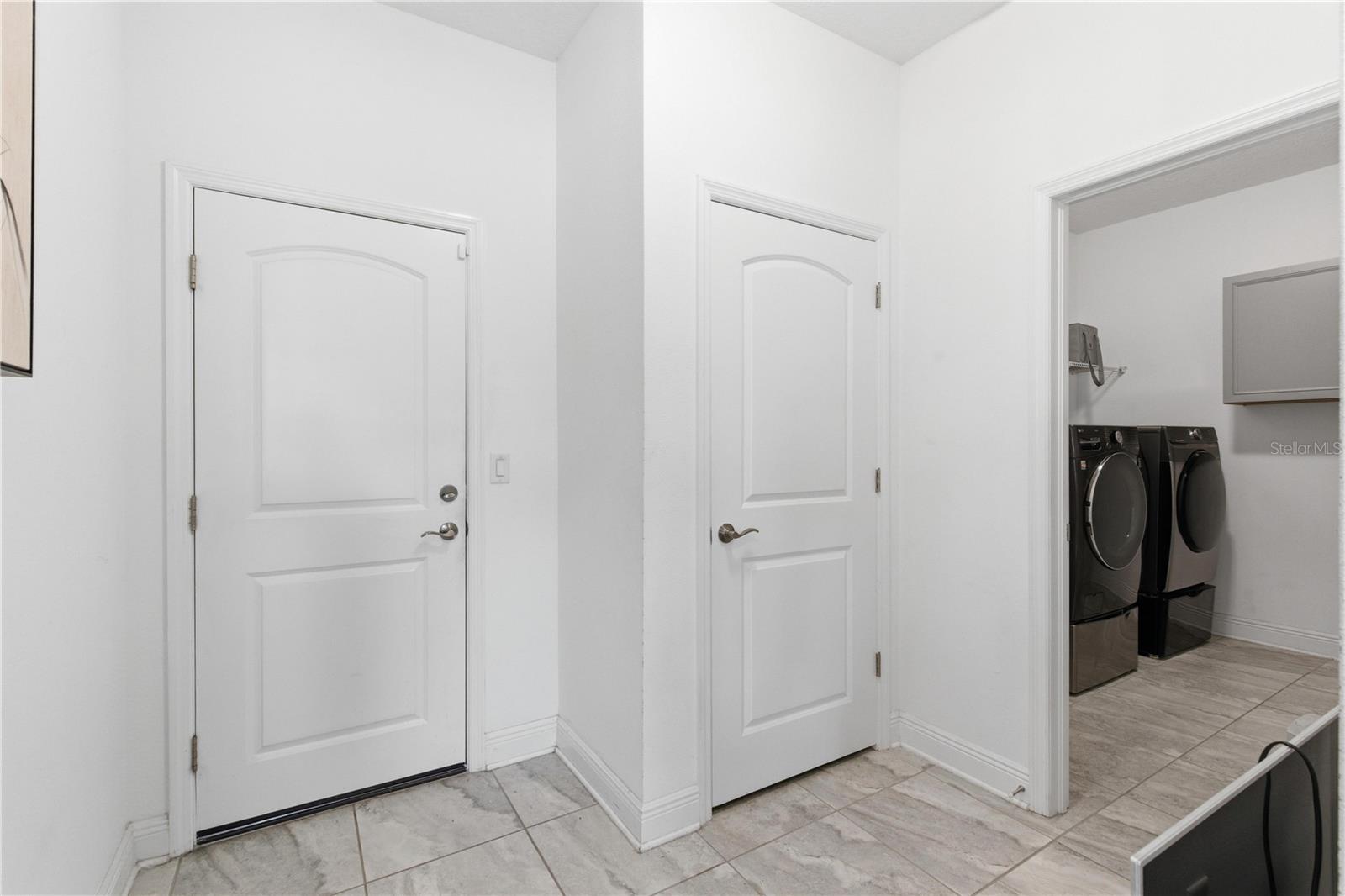 Image 25 of 62 For 9714 Provencal Avenue