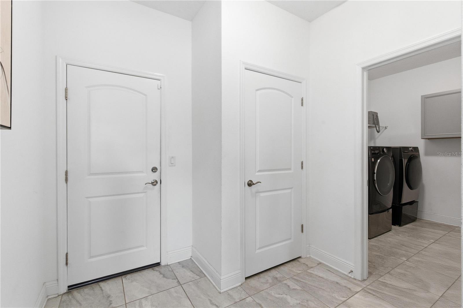 Image 26 of 62 For 9714 Provencal Avenue