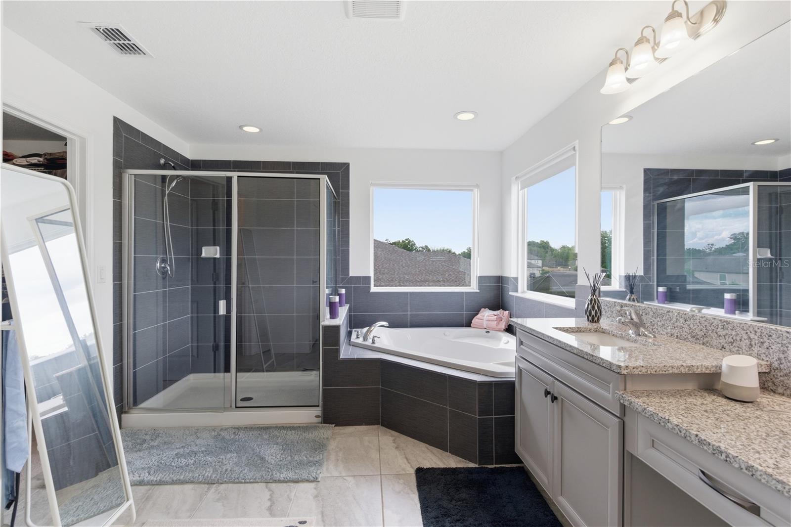 Image 32 of 62 For 9714 Provencal Avenue