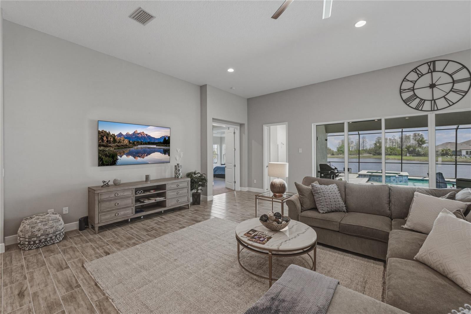 Image 22 of 93 For 5623 Wayfarer Avenue