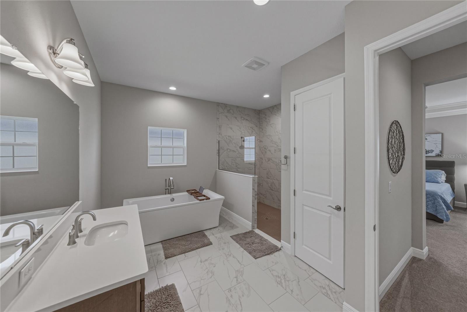 Image 42 of 93 For 5623 Wayfarer Avenue