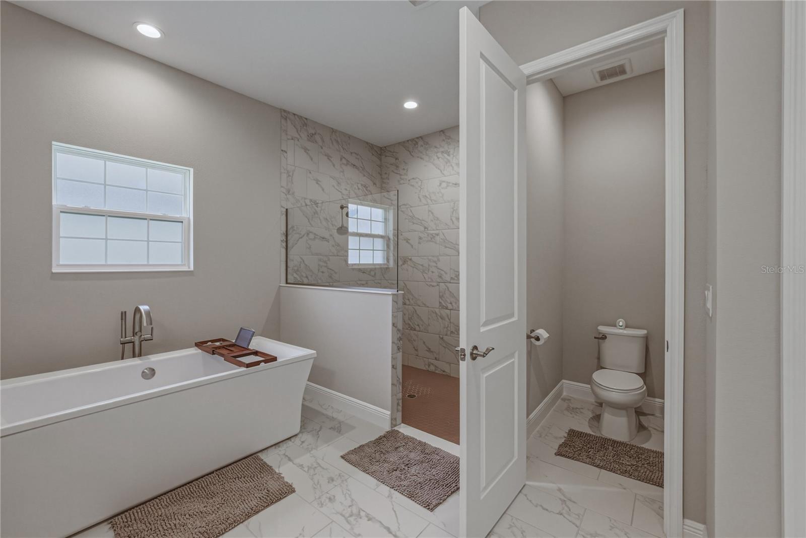 Image 43 of 93 For 5623 Wayfarer Avenue