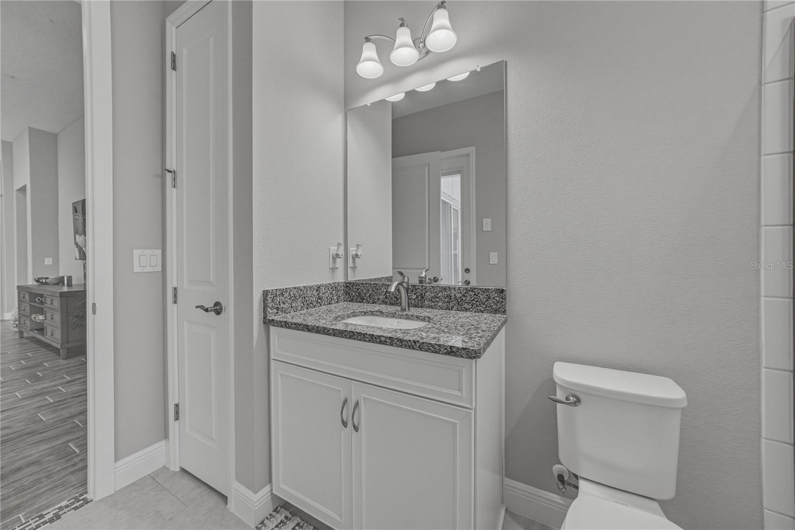 Image 57 of 93 For 5623 Wayfarer Avenue