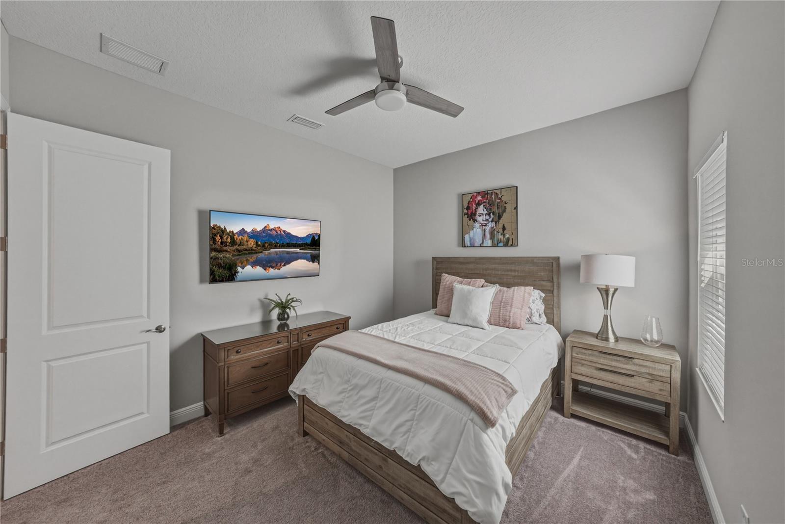 Image 60 of 93 For 5623 Wayfarer Avenue