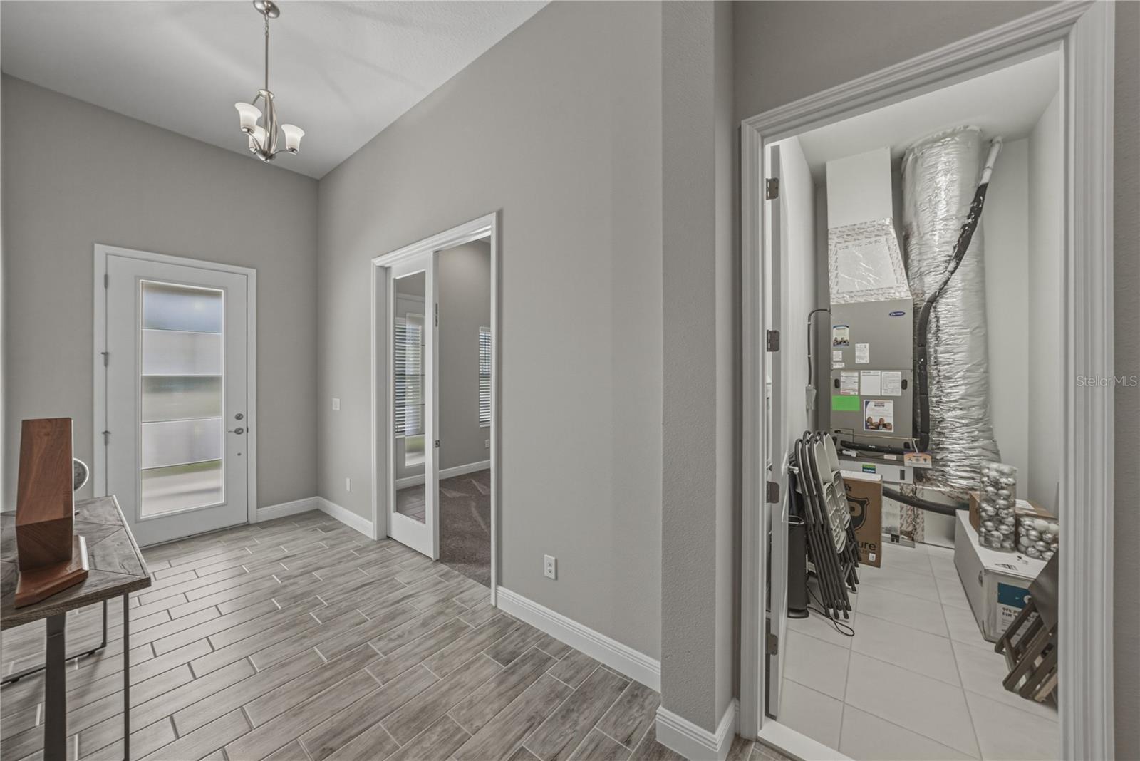 Image 9 of 93 For 5623 Wayfarer Avenue