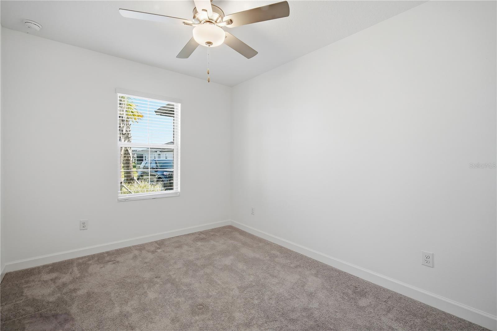 Image 11 of 30 For 10976 Gable Dig Loop