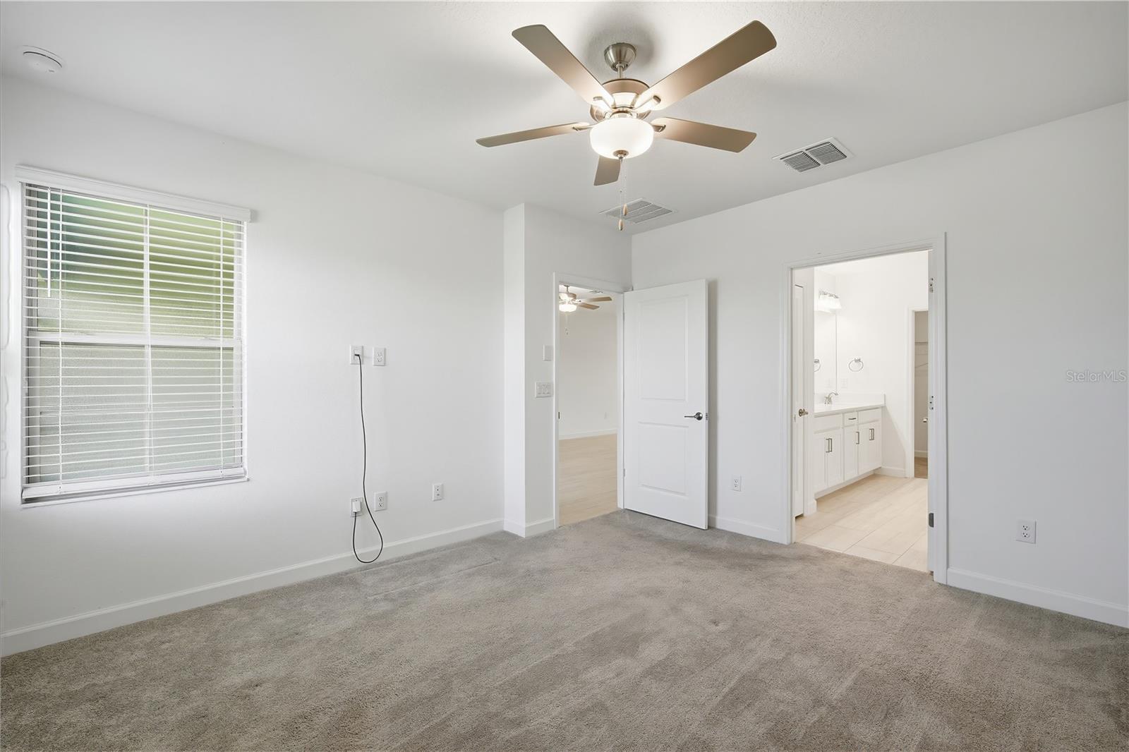 Image 13 of 30 For 10976 Gable Dig Loop