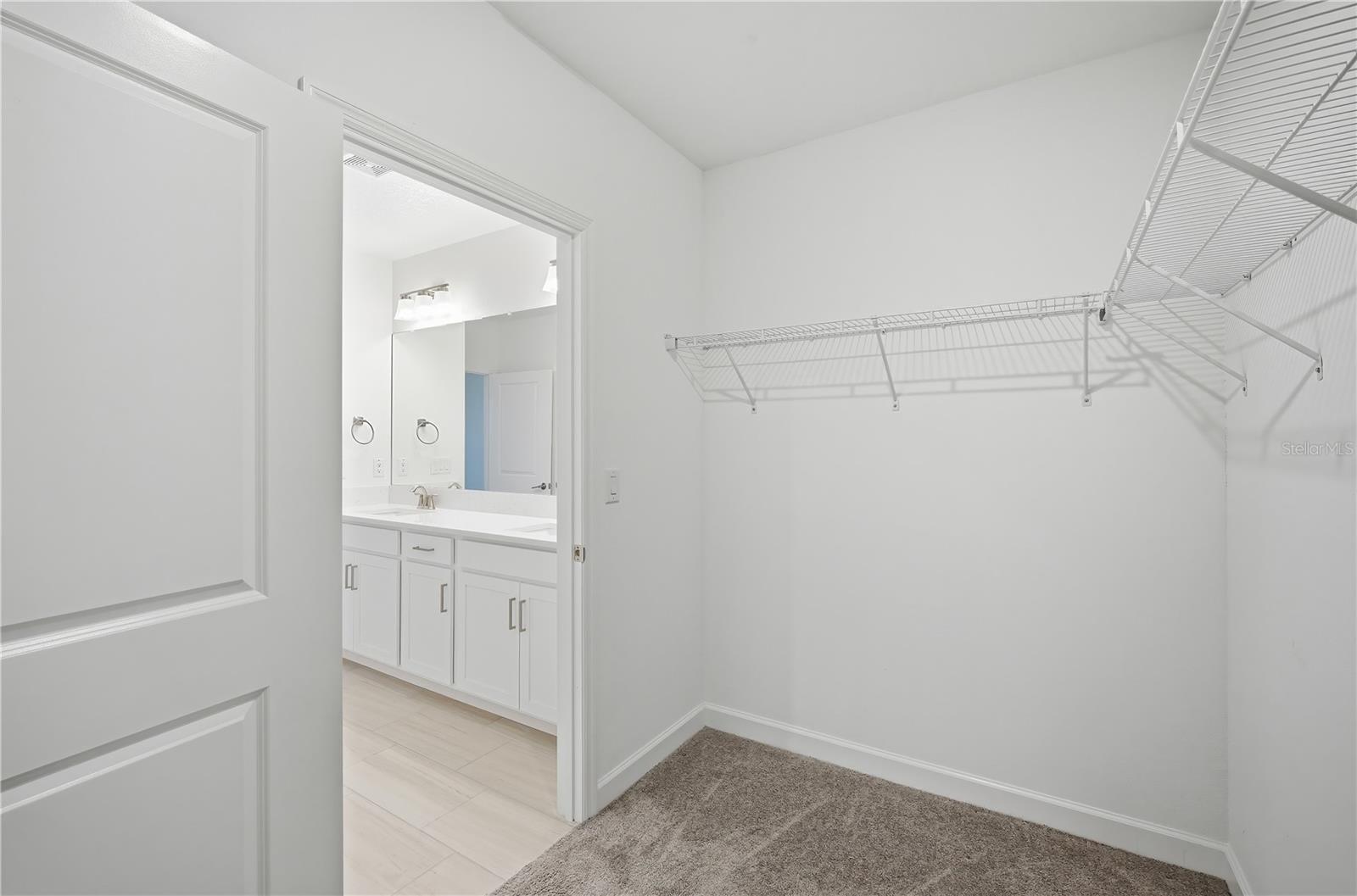 Image 15 of 30 For 10976 Gable Dig Loop