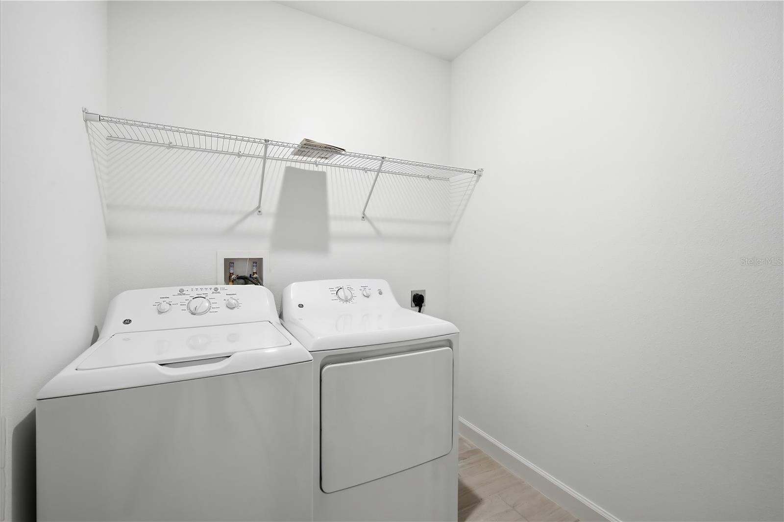 Image 18 of 30 For 10976 Gable Dig Loop