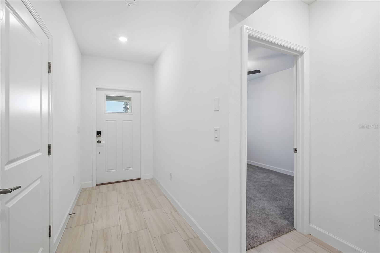 Image 4 of 30 For 10976 Gable Dig Loop