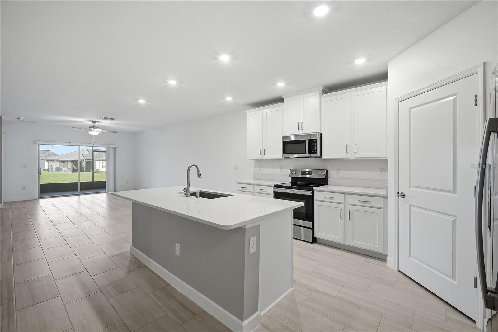 Image 8 of 30 For 10976 Gable Dig Loop