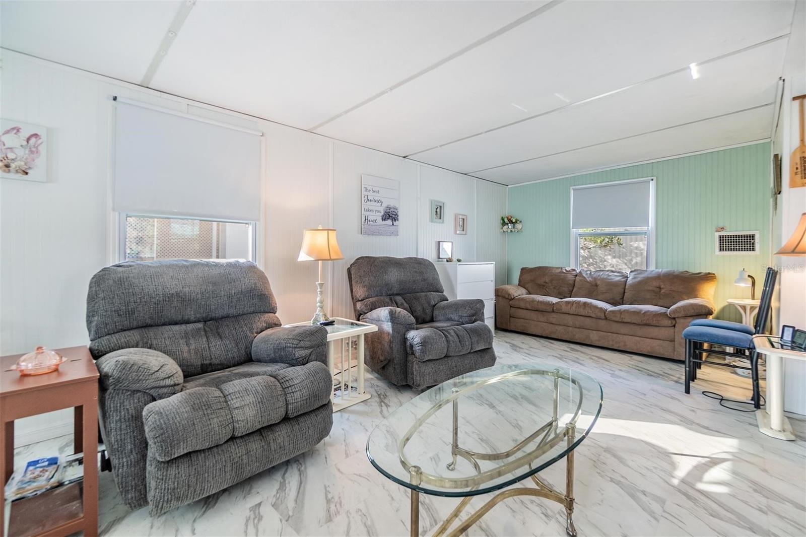 Image 11 of 60 For 37321 8th Avenue